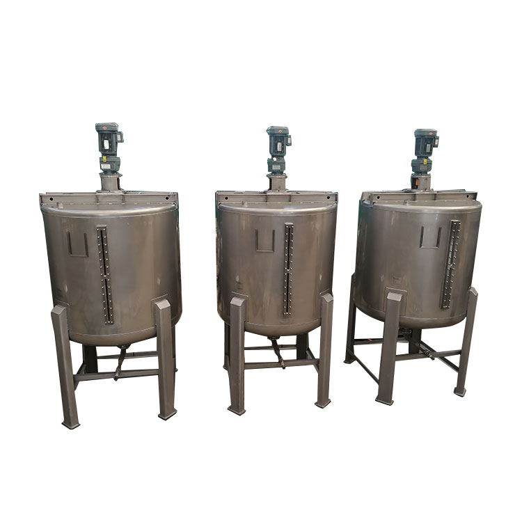 fertilizer mixing tank