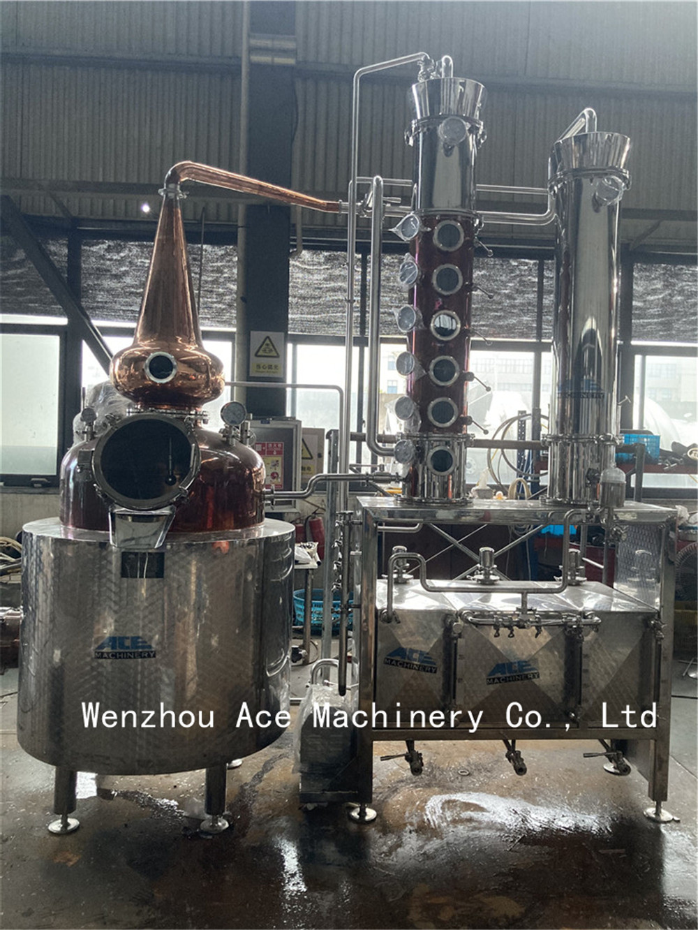 Equipo de destilación de vodka