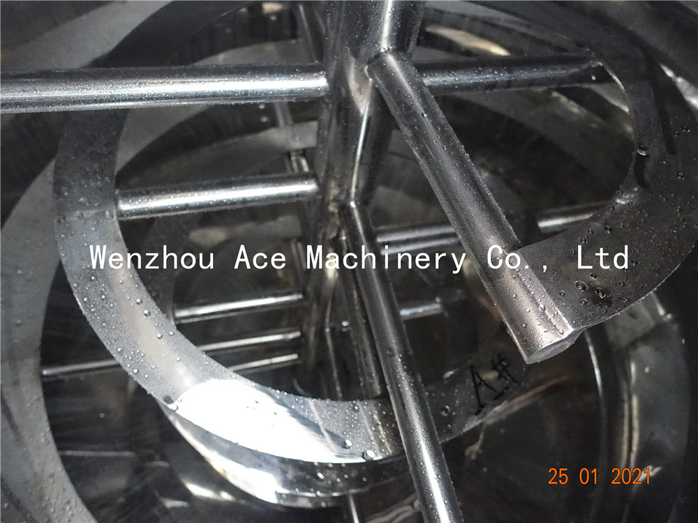 Contra tanque giratorio