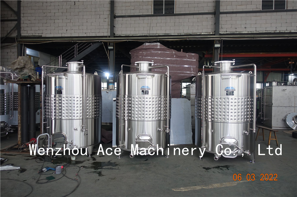 Wine Fermentation Tank