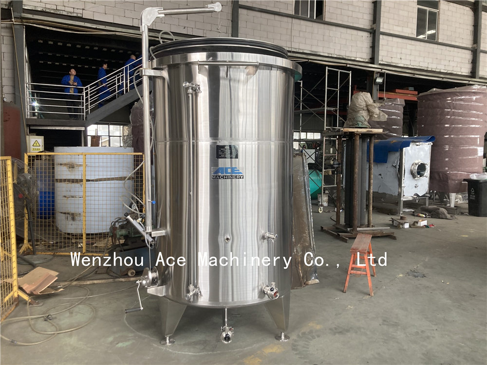 floating lid wine tank