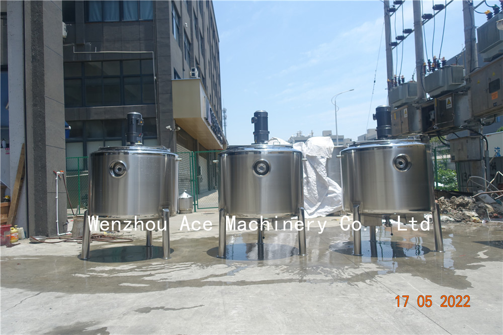 industrial mixing tank